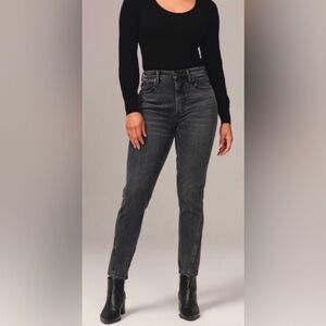 Abercrombie & Fitch Curve Love The Skinny High Rise Washed in Black Size 25|0R